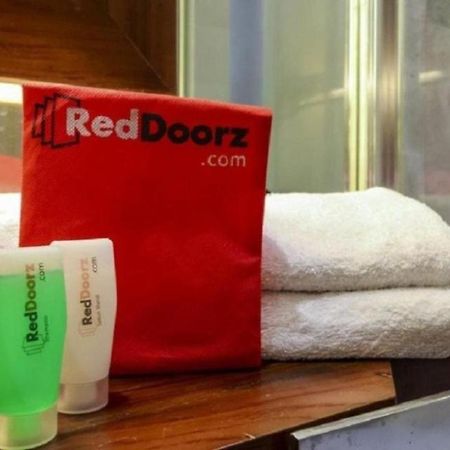 Reddoorz @ Surapati Hotel Bandung Eksteriør billede