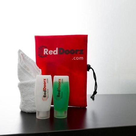 Reddoorz @ Surapati Hotel Bandung Eksteriør billede
