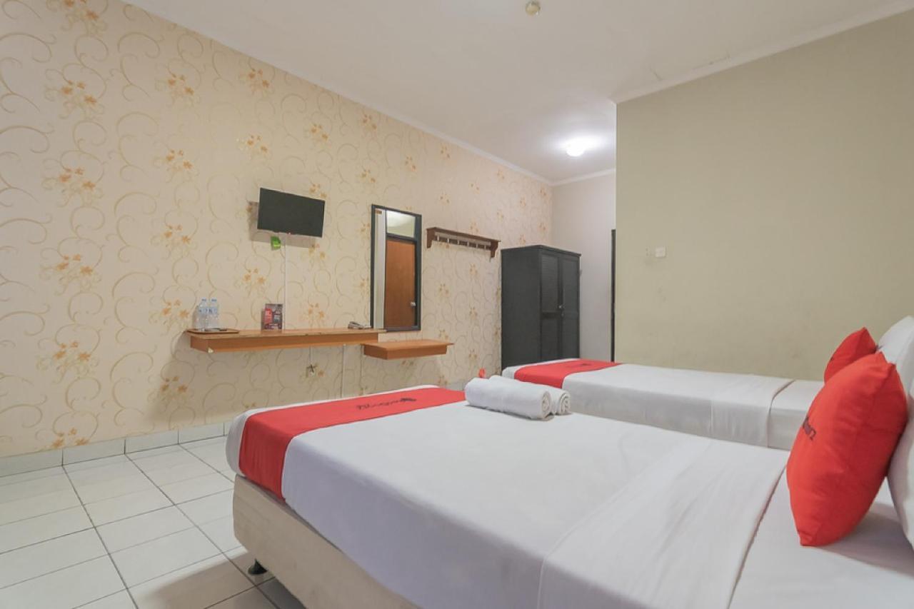 Reddoorz @ Surapati Hotel Bandung Eksteriør billede